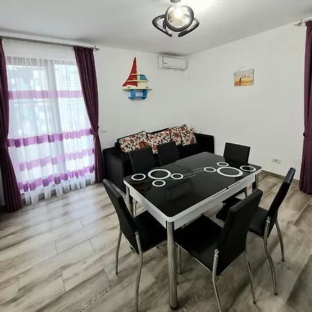 Apartament Aquazur Rezident *